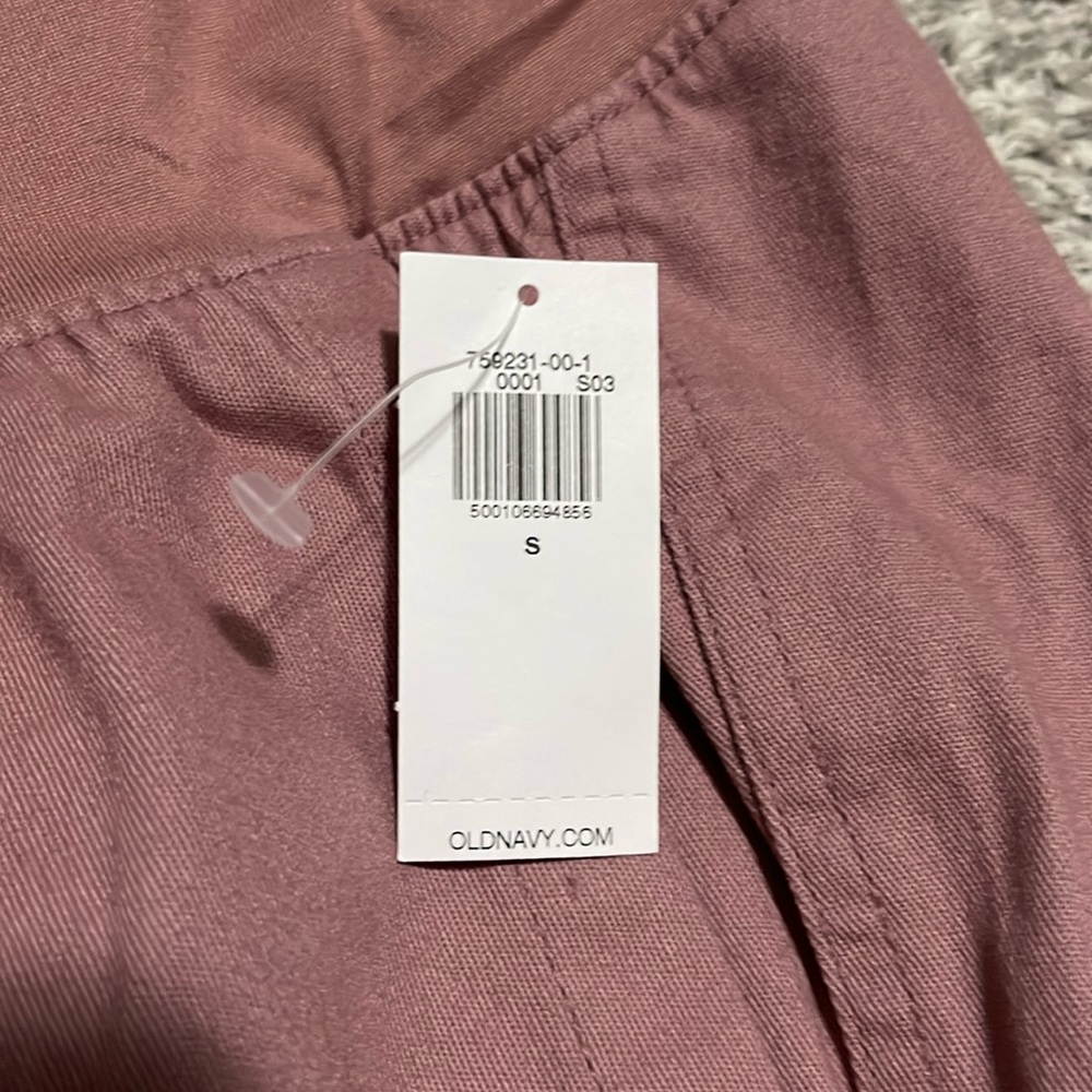 NWT- Old Navy Maternity- S - Picture 7 of 9